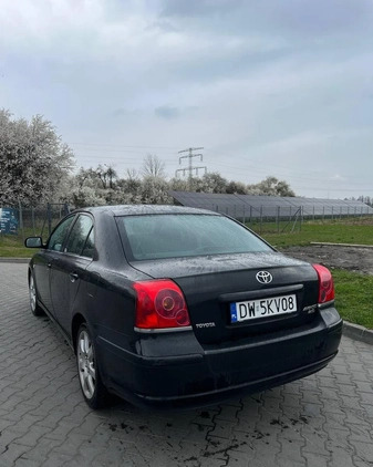 Toyota Avensis cena 13500 przebieg: 277045, rok produkcji 2005 z Wrocław małe 46